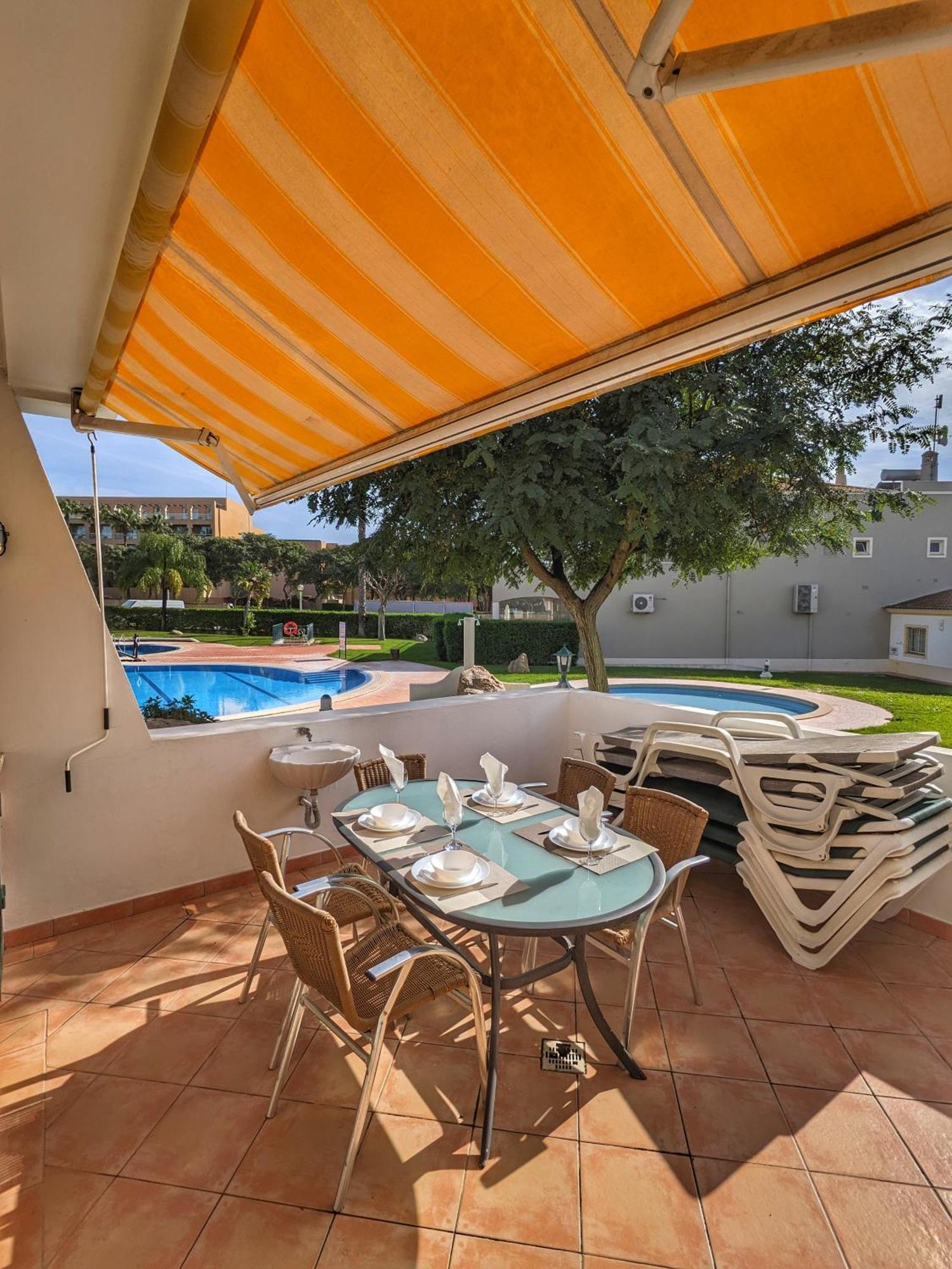 Townhouse 700M From Sao Rafael Beach Albufeira Bagian luar foto